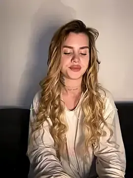 Stripchat Sex Chat of EmiliaCatalina