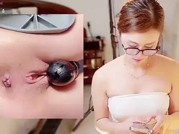 Stripchat Free Live Porn of Krismil3