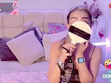 Stripchat Free Porn Cam of EvelinaGrey