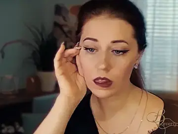 Stripchat Nude Webcam of MissBeverlyMills