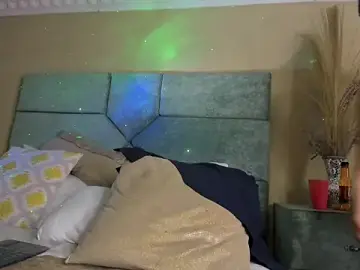 Stripchat Live Sex Cam of NoaahTylor