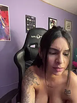 Stripchat Free Porn Cam of charlotte_stevenss_