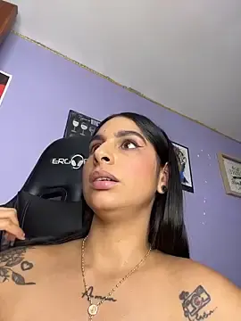 Stripchat Watch Live Sex Cams of charlotte_stevenss_