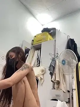 Stripchat Sex Cam of __BabyShowPublic__