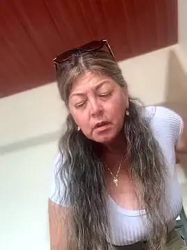 Stripchat Best live sex cam show of emma_tour