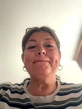 Stripchat Free Live Porn of emma_tour