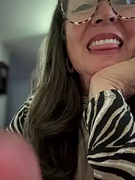 Stripchat Nude Webcam of emma_tour