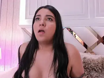 Stripchat Adult Webcam of madeleine2112