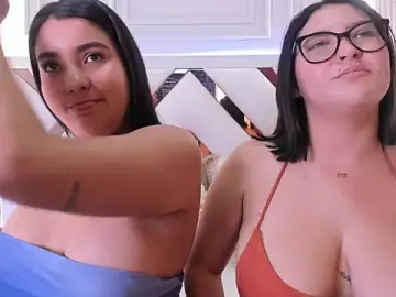 Stripchat Live Sex Cam of madeleine2112