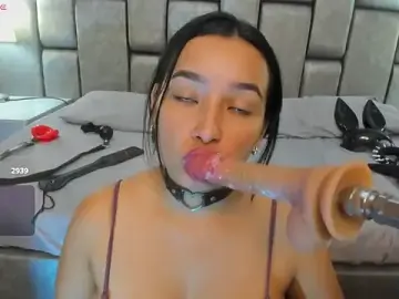 Stripchat Live Sex Cam of AniEvans_