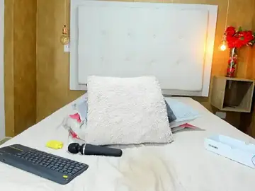 Stripchat Adult Webcam of Milaspetite