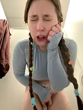 Stripchat Sex Chat of FroggyAnna