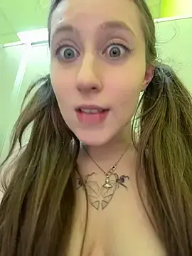 Stripchat Adult Video Chat of FroggyAnna