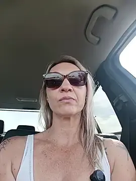 Stripchat Best Webcam of MissLMrJ