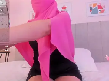 Stripchat Live Sex Cam of fatiima_