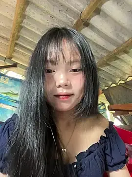 Stripchat Live Sex Cam of AdamLazis