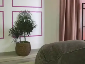 Stripchat Nude Webcam of Cherrysweett