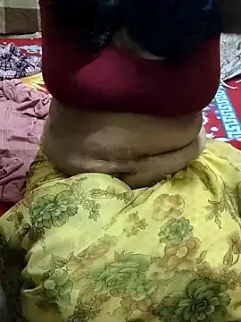 Stripchat Adult Webcam of Yoursriya25