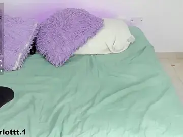 Stripchat Live Sex Cam of charlotte_250