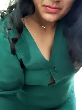 Stripchat Sex Cam of Sweet-kajal7