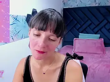 Stripchat Sex Cam of Valery_More__