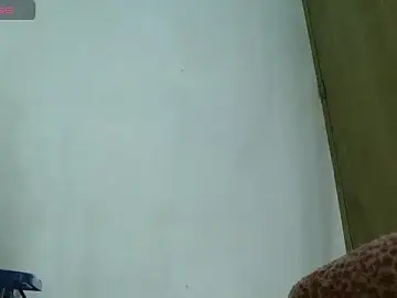 Stripchat Adult Webcam of avaleri_cherry