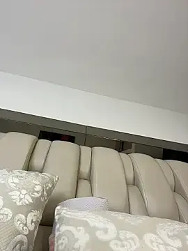 Stripchat Free Porn Cam of ALISSON_FOXXX1