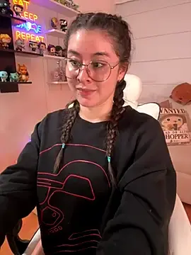 Stripchat Sex Cam of Sharon_07