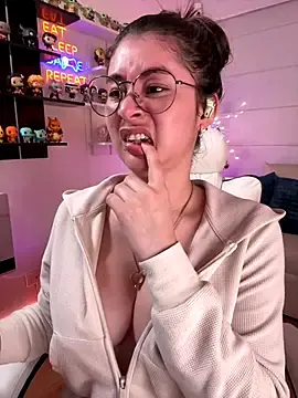 Stripchat Nude Webcam of Sharon_07