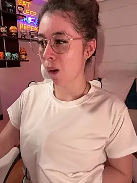 Stripchat Live Sex Cam of Sharon_07