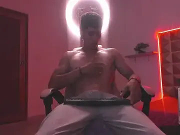 Stripchat Watch Live Sex Cams of Dark_Valentino_