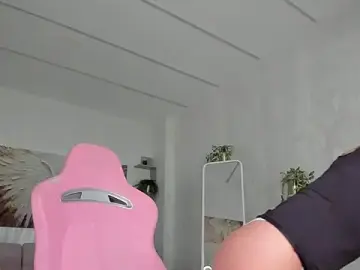 Stripchat Sex Cam of TiffanyHouston_