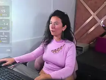 Stripchat Watch Live Sex Cams of chrisstin_foxx