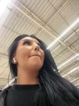 Stripchat Free Live Porn of Tisha_Busty