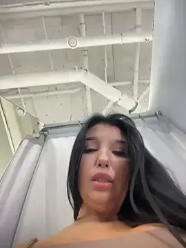 Stripchat Nude Webcam of Tisha_Busty