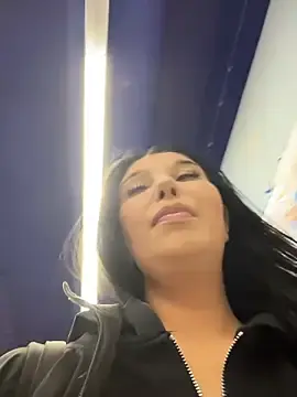 Stripchat Watch Live Sex Cams of Tisha_Busty