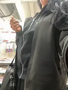 Stripchat Adult Webcam of Tisha_Busty