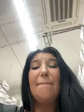 Stripchat Free Porn Cam of Tisha_Busty