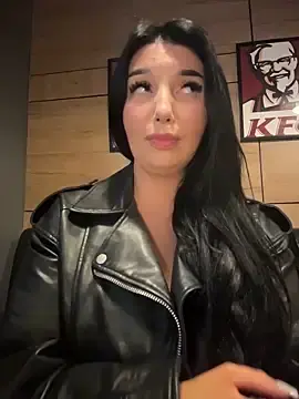 Stripchat Sex Cam of Tisha_Busty