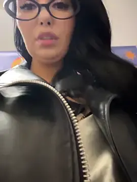 Stripchat Sex Chat of Tisha_Busty