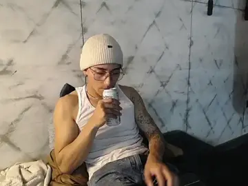 Stripchat Adult Video Chat of Andy_Joy_