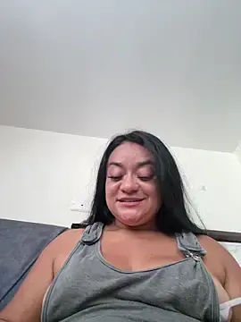 Stripchat Live Sex Cam of Indira_Nahali1