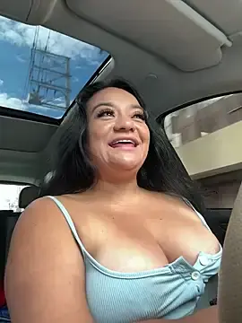 Stripchat Live Sex Cam of Indira_Nahali1