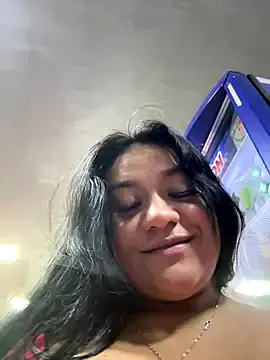 Stripchat Adult Webcam of Indira_Nahali1