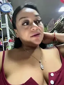 Stripchat Watch Live Sex Cams of Indira_Nahali1