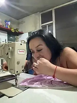 Stripchat Free Live Porn of Indira_Nahali1