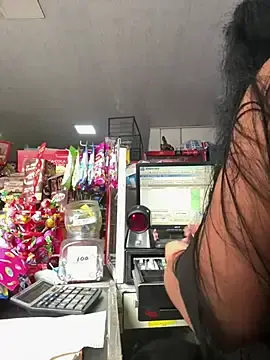 Stripchat Sex Cam of Indira_Nahali1