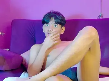 Stripchat Nude Webcam of Liam_Sinclair