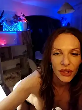 Stripchat Live Sex Cam of Luna_Kitanna