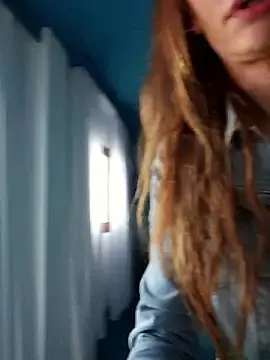 Stripchat Live Sex Cam of Luna_Kitanna